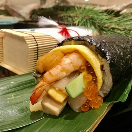 極上海鮮恵方巻き、ご予約承り中!!