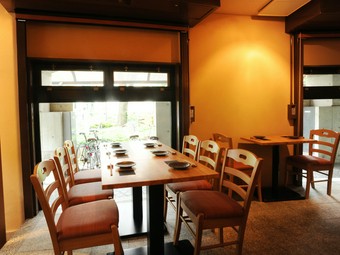 ゆっくりとお料理にお酒に楽しみたい
