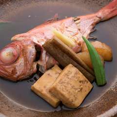 脂の乗った金目鯛がとろける美味しさ『金目鯛煮つけ』