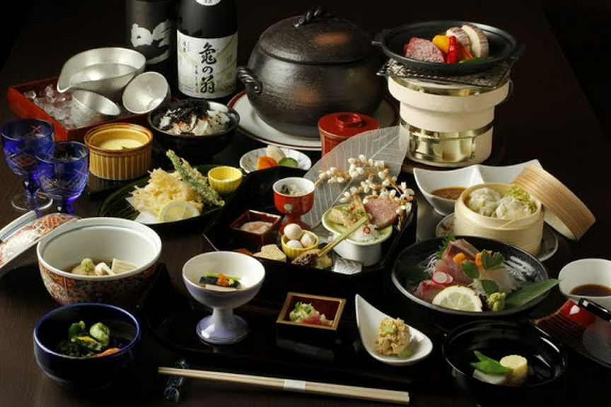 四季折々で移り変わる季節と共に加賀料理会席を