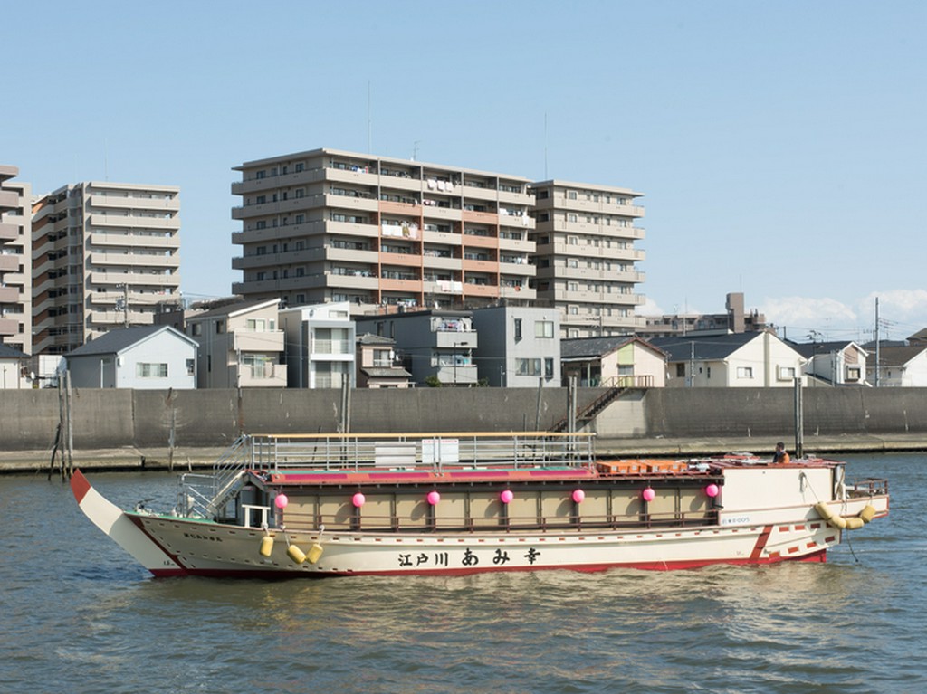 70名まで利用可能。屋形船を貸切って、プライベートクルーズを