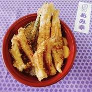 揚げたてのてふわふわの穴子を天丼にしました。
穴子好きにはたまらない💛
