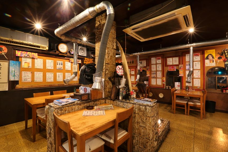沖縄音楽を聴きながら、ゆっくりと寛ぐことができます