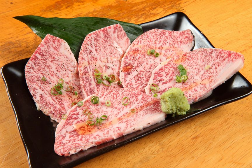 品質が高く美味しさは抜群！　『A5「甲州牛」　トモ三角』