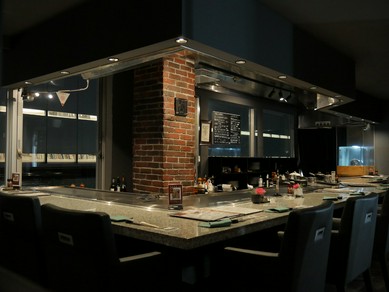 鉄板カウンター席