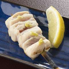 さっぱりしていてクセがなく焼き加減はレアでご提供！　『ささみ（わさび）』