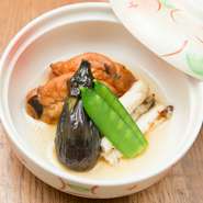 日本の四季を口の中で贅沢に味わい、感じられる『煮物』