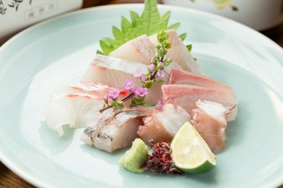 地元食材、綾川町の『山田米』や瀬戸内の海の幸を仕入れ