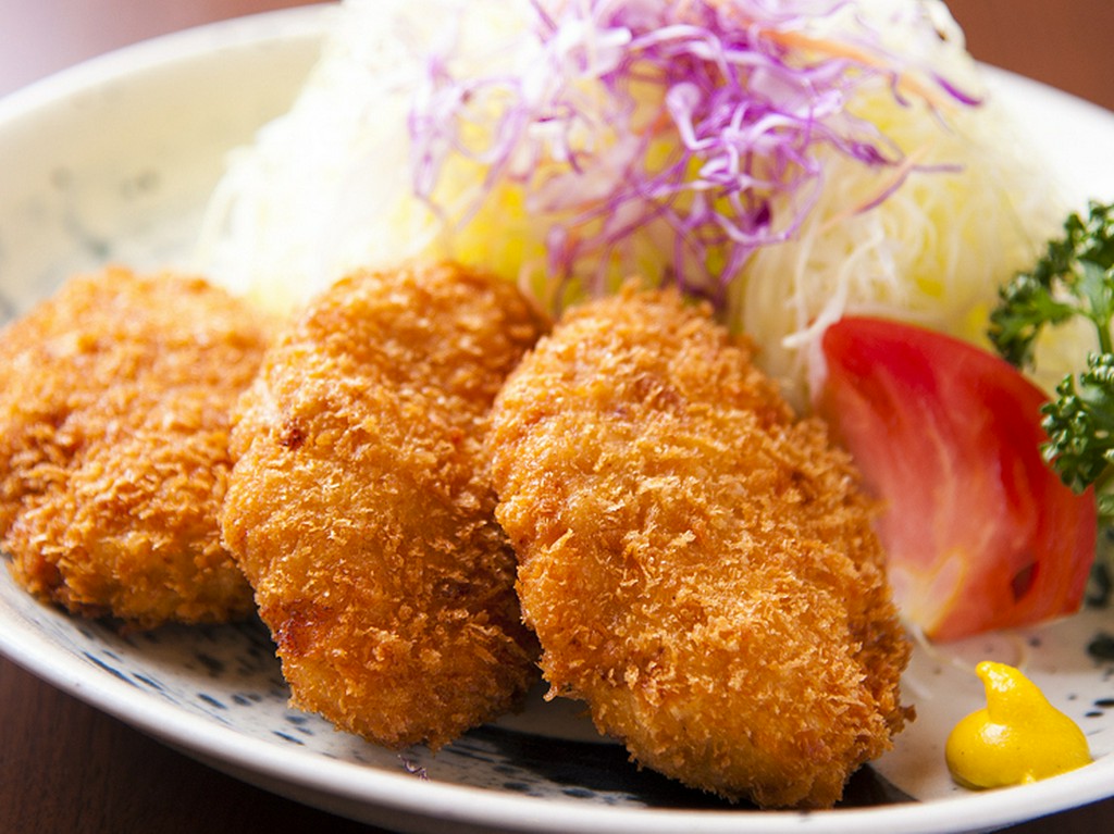 熟成させることで旨みが倍増！　サクッとジューシーな『メンチカツ』