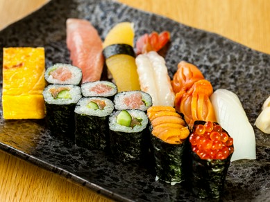 天然の食材を使った『特上にぎり寿司』
