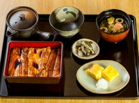 『あなご重のお膳』（だし巻き玉子・味噌汁・お出汁つき）