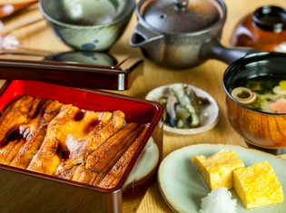 天然の鮮魚と『あなご重のお膳』