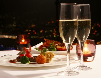 長崎の旬がどの皿からも感じられる『テラスディナーコース』　※メニュー詳細はコースページ参照