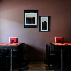 ジャズが流れる店内。落ち着いた雰囲気は接待にもぴったり