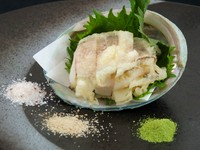 お刺身だとコリコリ食感のアワビも天ぷらにするとこんなにも柔らかい！