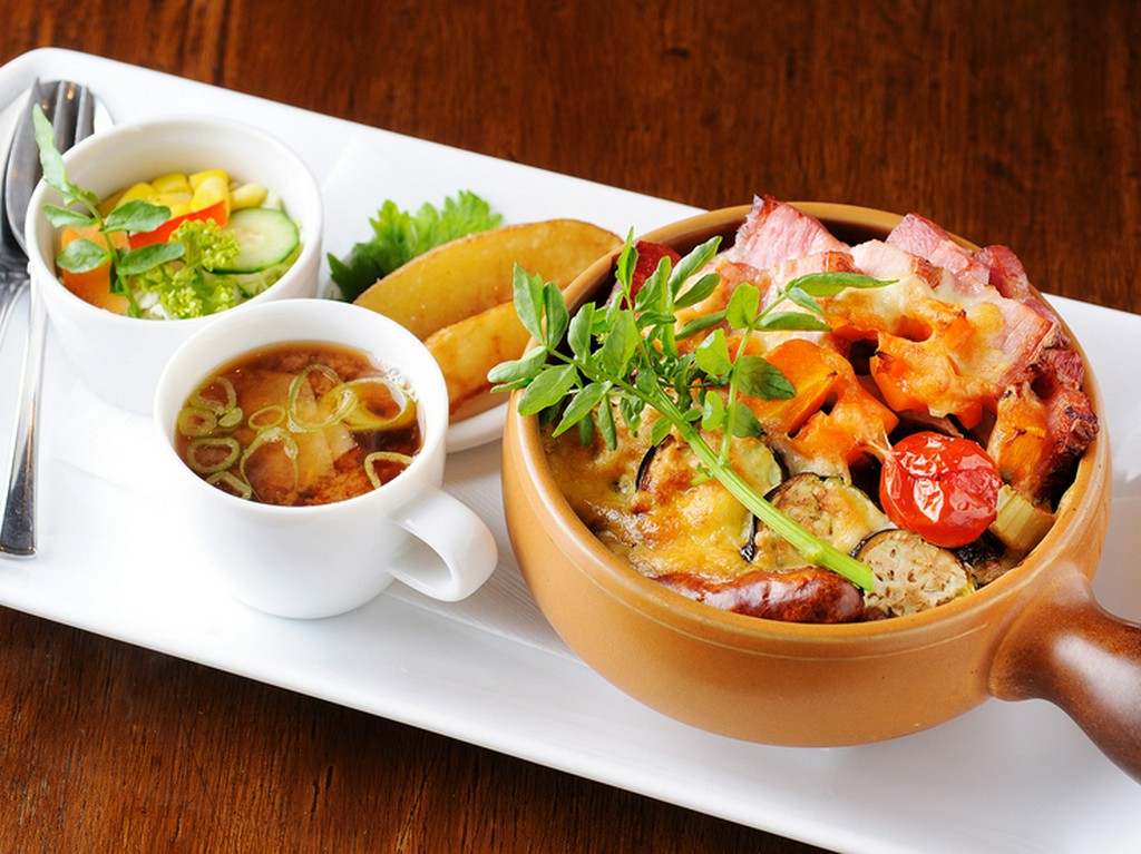 ニューバレー 春日井 カフェ ヒトサラ