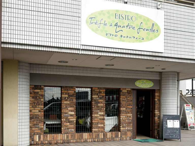 カウンター席も有。ビストロ感覚でご利用ください