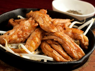 コリコリとした食感と特製だれがクセになる『鶏セセリ』