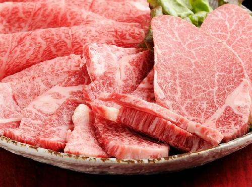 美味しいお肉が食べたくなったらコスパも安心の【焼肉　坂牛】へ