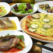 ※2名様～当日予約OK（※内容が多少変更になる場合がございます）
※金・土・祝前の飲み放題は2時間とさせていただきます。
※表示価格は税込みです。