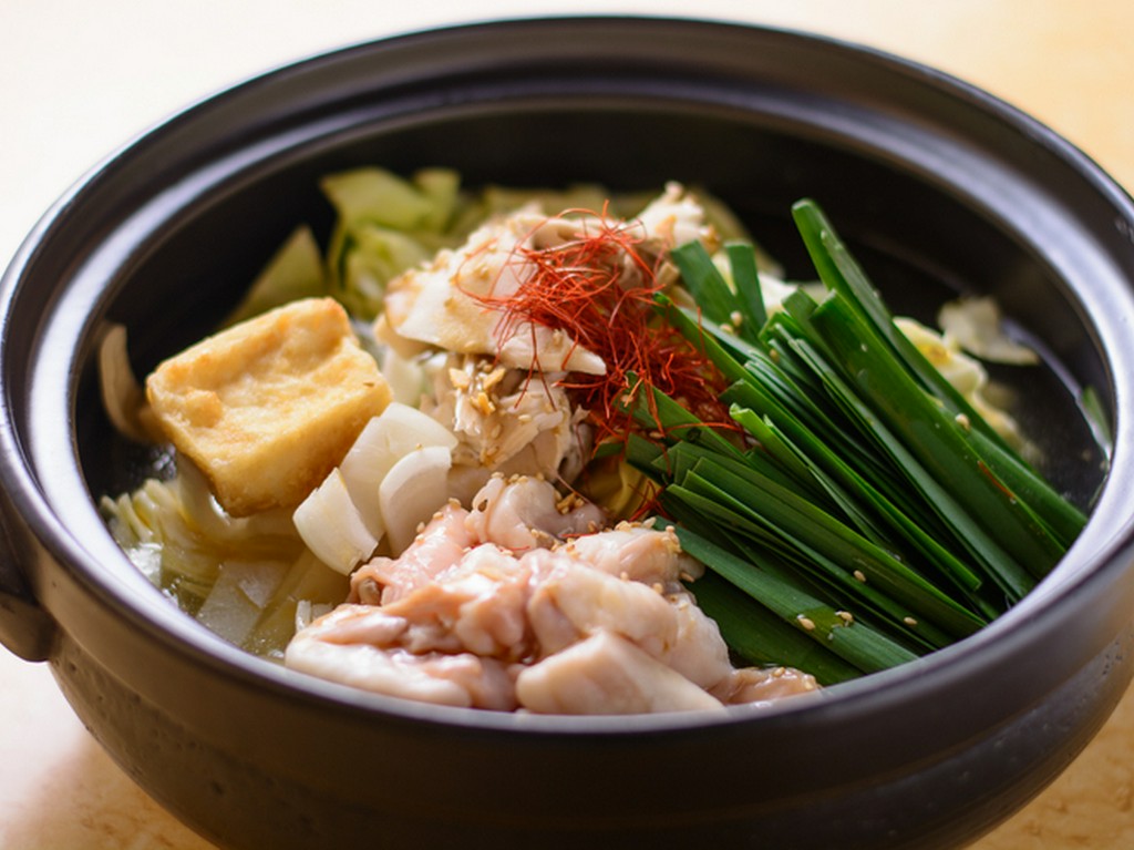 特上和牛小腸モツ鍋、黄金の塩味