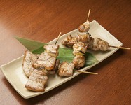 クセが無く、極上に柔らかい鹿肉の串焼き！