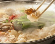 これるもんの大定番！これでもか！？という位に煮込んだスープに特製白醤油タレを絡めて黄金スープに仕上げました！