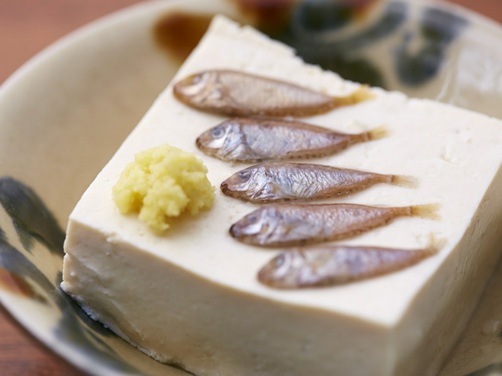 味わい深い沖縄の伝統料理も豊富にラインナップ