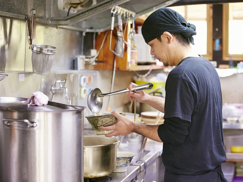 伝統的な製法のなかで、独自のおいしさを追求