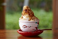 甘さ控えめのぜんざいを黒蜜の風味が引き立てる『黒蜜きな粉黒糖ぜんざい』