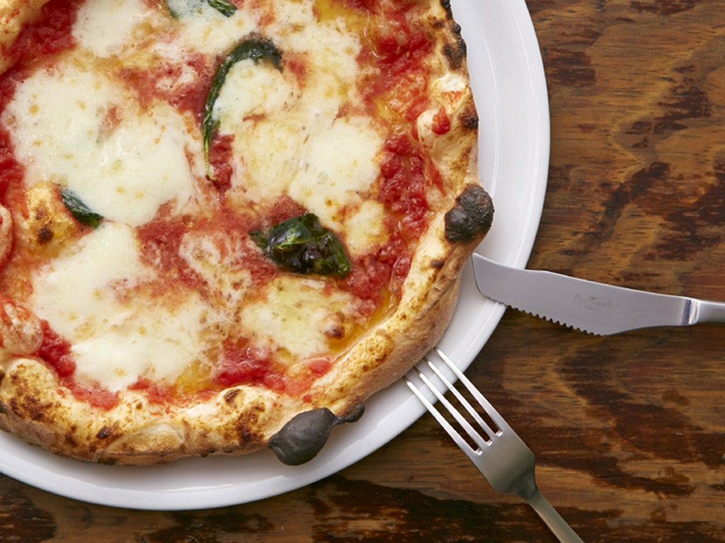 シンプルななかに職人の技とこだわりが込められた人気メニューの『マルゲリータ』