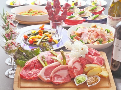 フランクな会の彩りに欠かせない、飲み放題付きコースあり