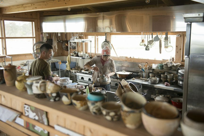 お客様の顔をみながら状況に合ったおもてなしを心がけています