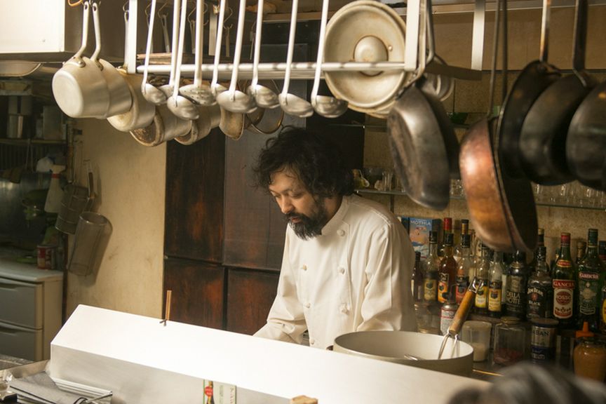 ライブを見ているようなオープンキッチン