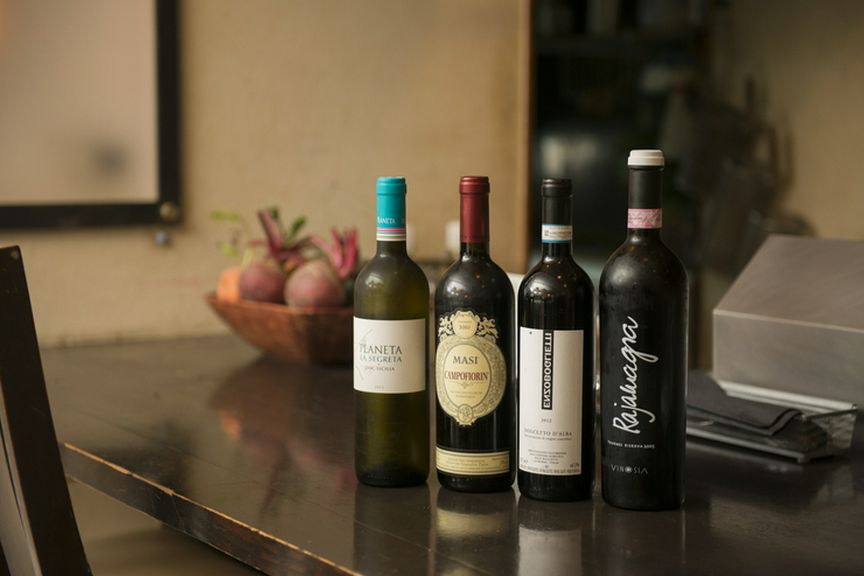 料理と相性のいいワインはリストにメニューがズラリと並ぶ