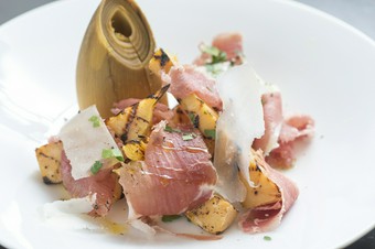 ワインに合う。『竹の子のグリル パルマ産生ハムとパルミジャーノ』