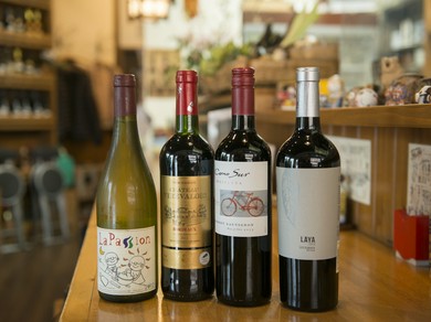 ソムリエが選ぶ本日のワインやノンアルコールカクテルもおすすめ