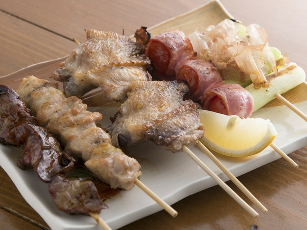 とりあえずビールと一緒に頼みたい『串盛り5本』