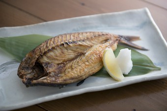 自家製の干物を使う『ぐるくんの一夜干』