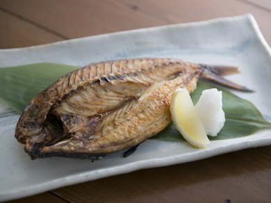 自家製の干物を使う『ぐるくんの一夜干』