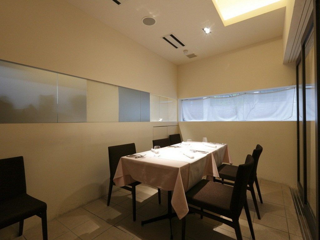 ビジネスシーンか、記念日か。いえ、どちらも。