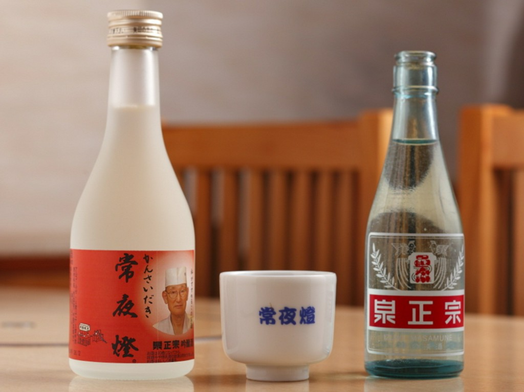 燗の徳利は激レア瓶。日本酒は「泉正宗」一筋、浮気なし！
