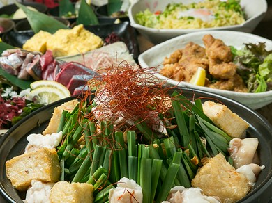 宴会コースが豊富、ボリューミーでリーズナブル！もつ鍋大人気！