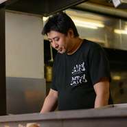 細かい気遣いと楽しい会話でくつろぎの一時を…