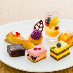 スイーツの芸術品は必見
