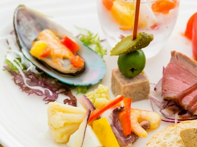 直接買い出しに行く新鮮な野菜