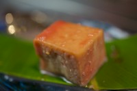 クセがなく、お酒に合う『豆腐よう』　大豆の味が濃厚な島豆腐を、紅麹菌で発酵した沖縄の味覚