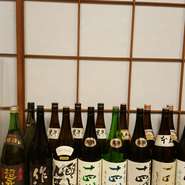 今月のおすすめ
・石鎚《夏吟》
・阿部勘《金魚》
・南《吟の夢》

十四代の他 限定品など多数取り揃えお待ちしております
※画像は提供例です