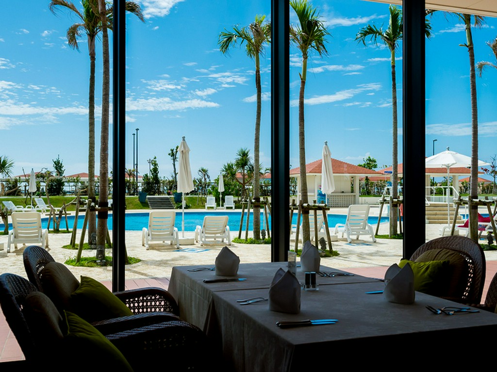 昼と夜とのコントラスト。どちらの景色も見逃せません