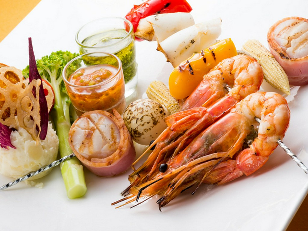 『野菜とシーフードの串刺しグリル』　※画像は一例です。